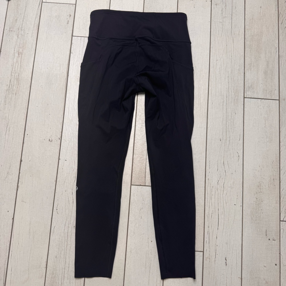 Lululemon All The Right Places Crop Leggings Yoga Women’s Size 6 Pockets - Picture 5 of 8